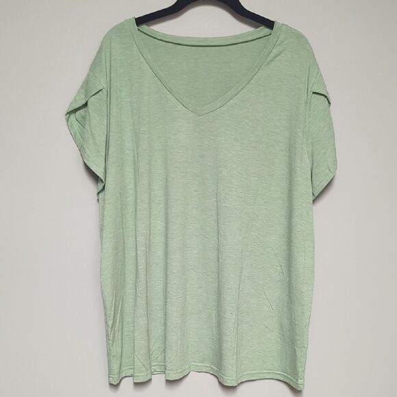 Light Green V-Neck Women's Top - Picture 1 of 5